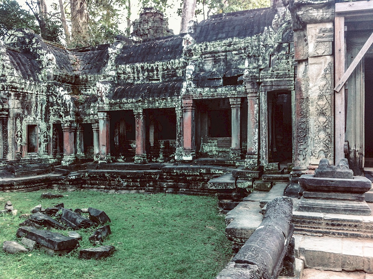 Angkor Wat, additional view