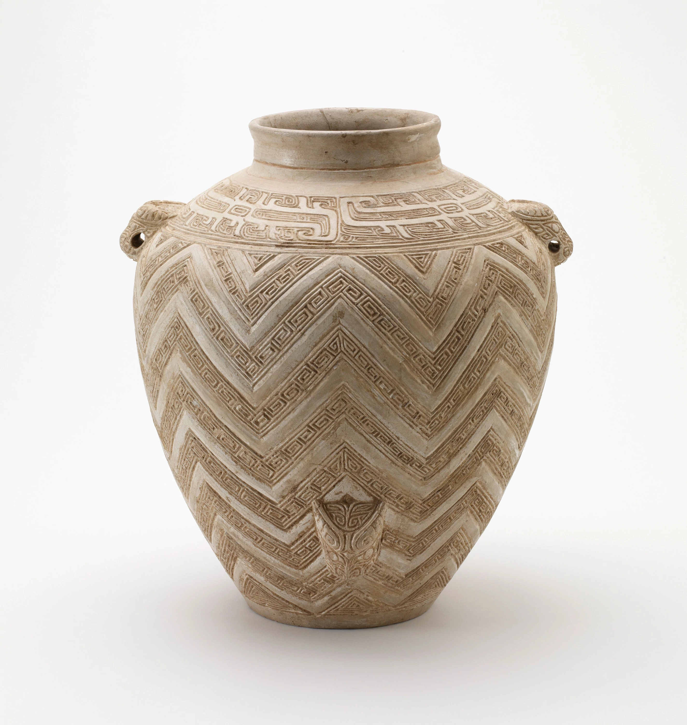 Jar with Dragons, Ancient China