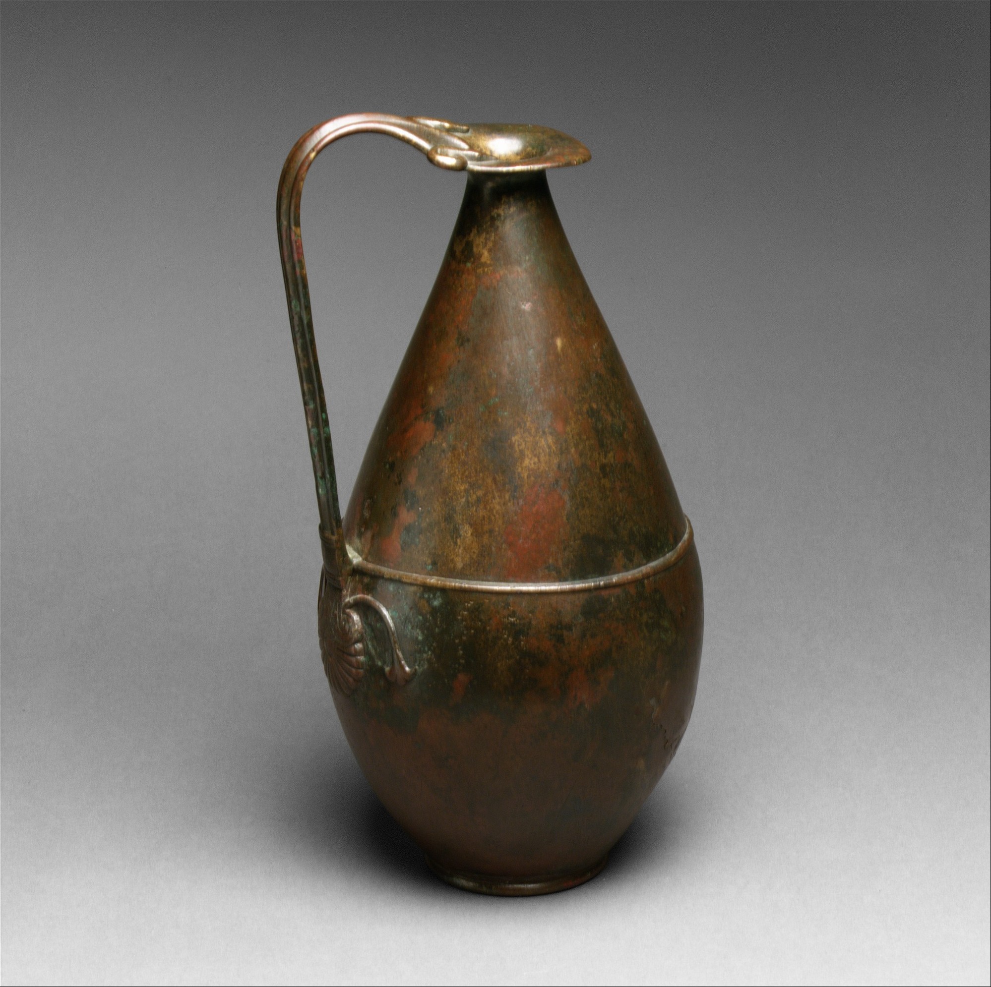 Phoenician-style ewer, zoomed in