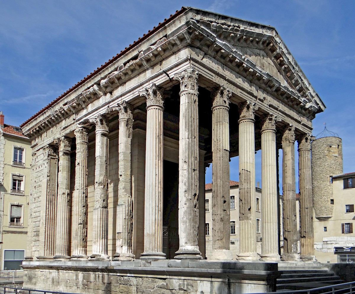 Temple d'Auguste et de Livie, additional view