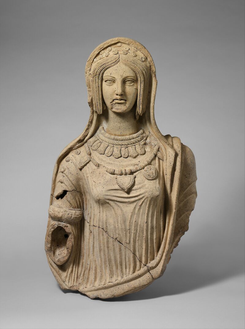 Etruscan Woman scale comparison