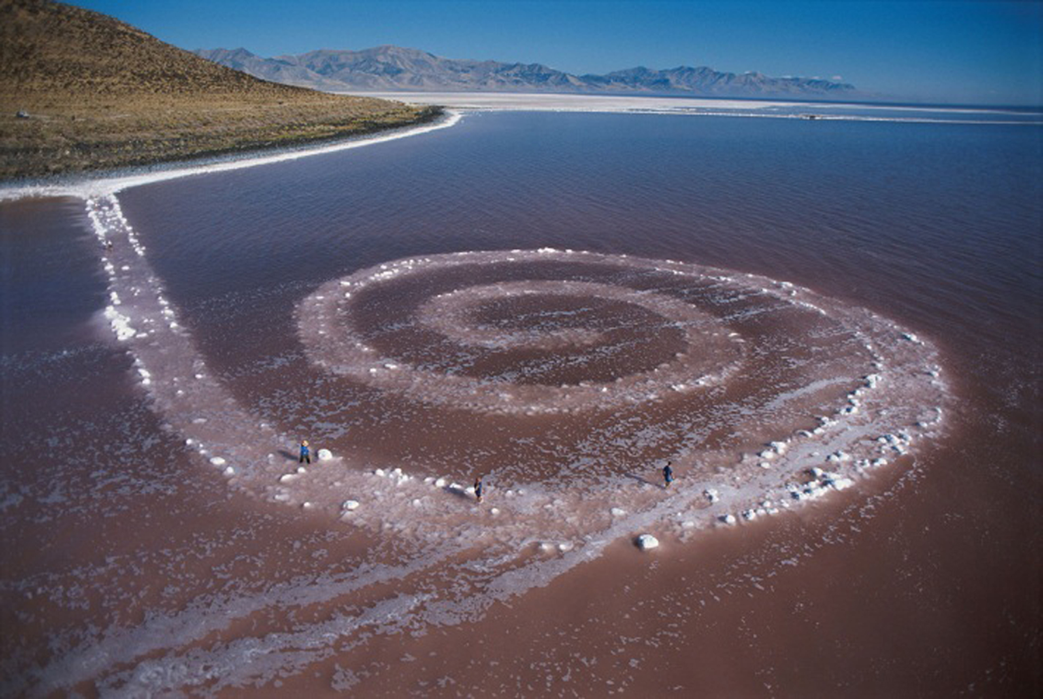 spiral jetty robert smithson spiral jetty robert smithson