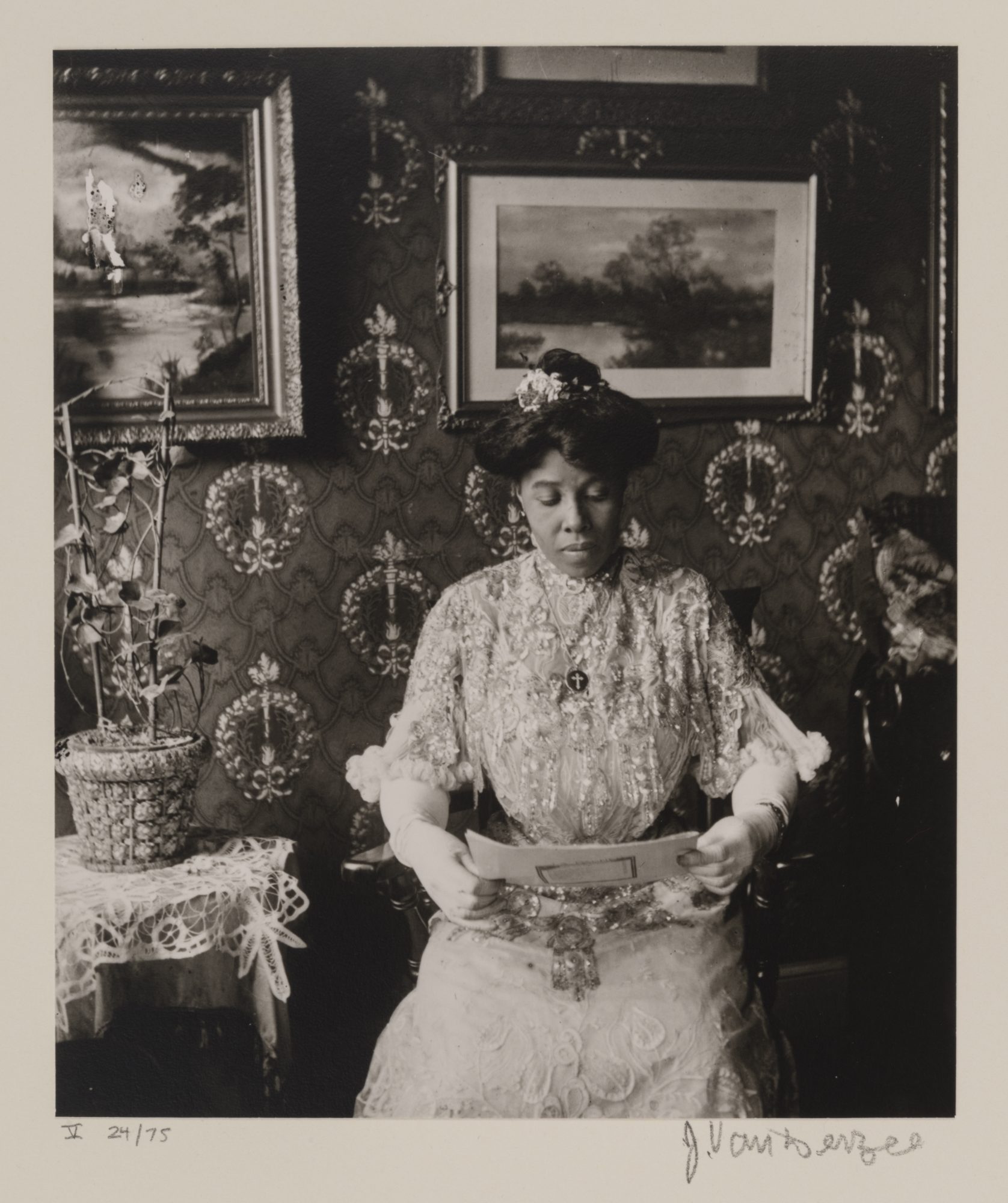 Cousin, Suzie Porter, New York City, zoomed in