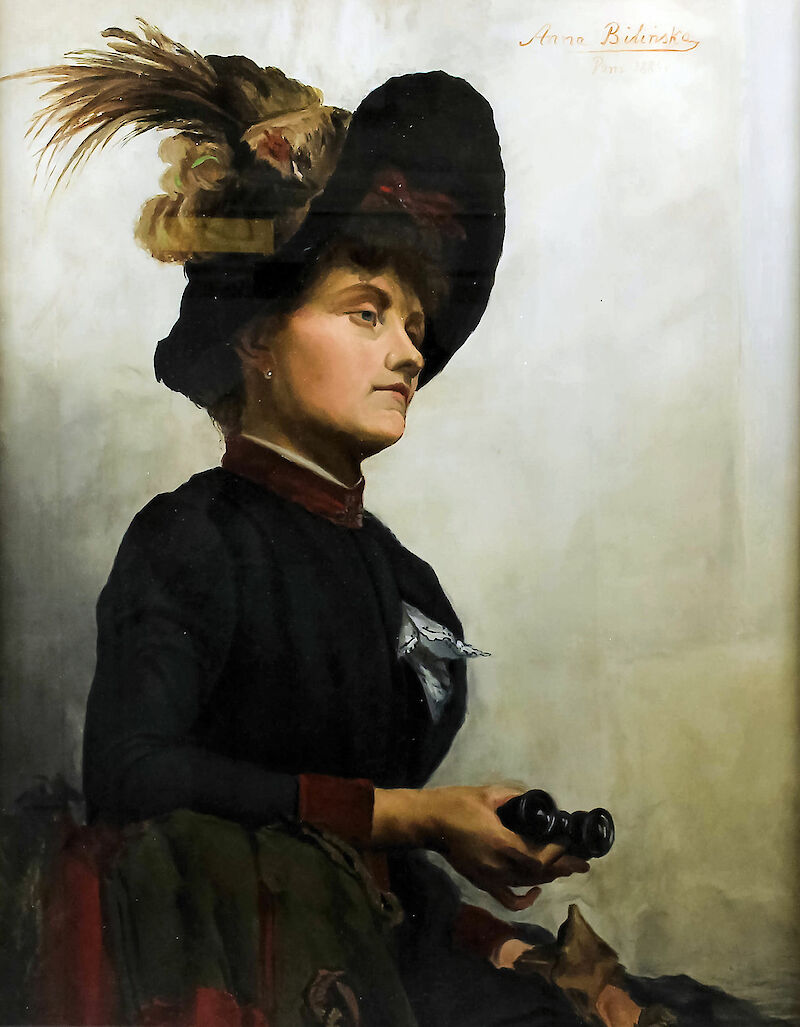 Portrait of a Lady with Binoculars scale comparison